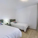 Oasis With Terrace And Sea Views With Rooftop Pool