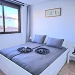 Nogalera Rainbow 2-Bedroom Apartment, Pool And Parking By Namaste Elite