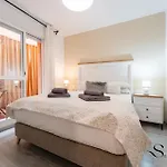 50 Meters From The Beach, 1 Bedroom With Parking