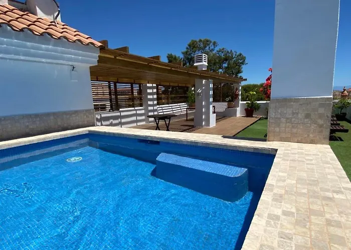 Atico triplex lujo -piscina privada- con vistas al mar