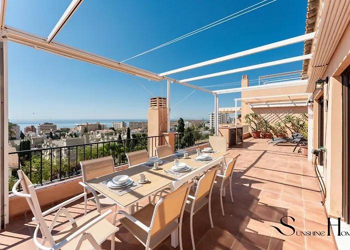 Magnificent 4Br Oasis, Panoramic Terrace, Pool And Parking
