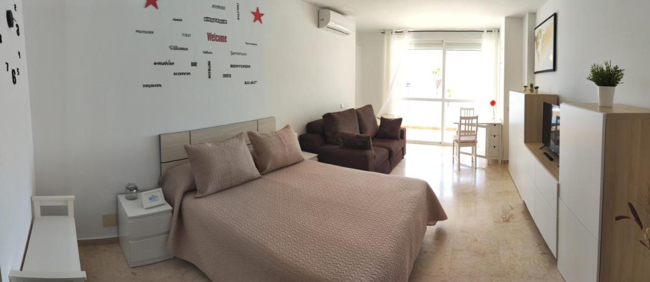Nuevo Roca Chica, Primera Linea Playa,torremolinos Apartment