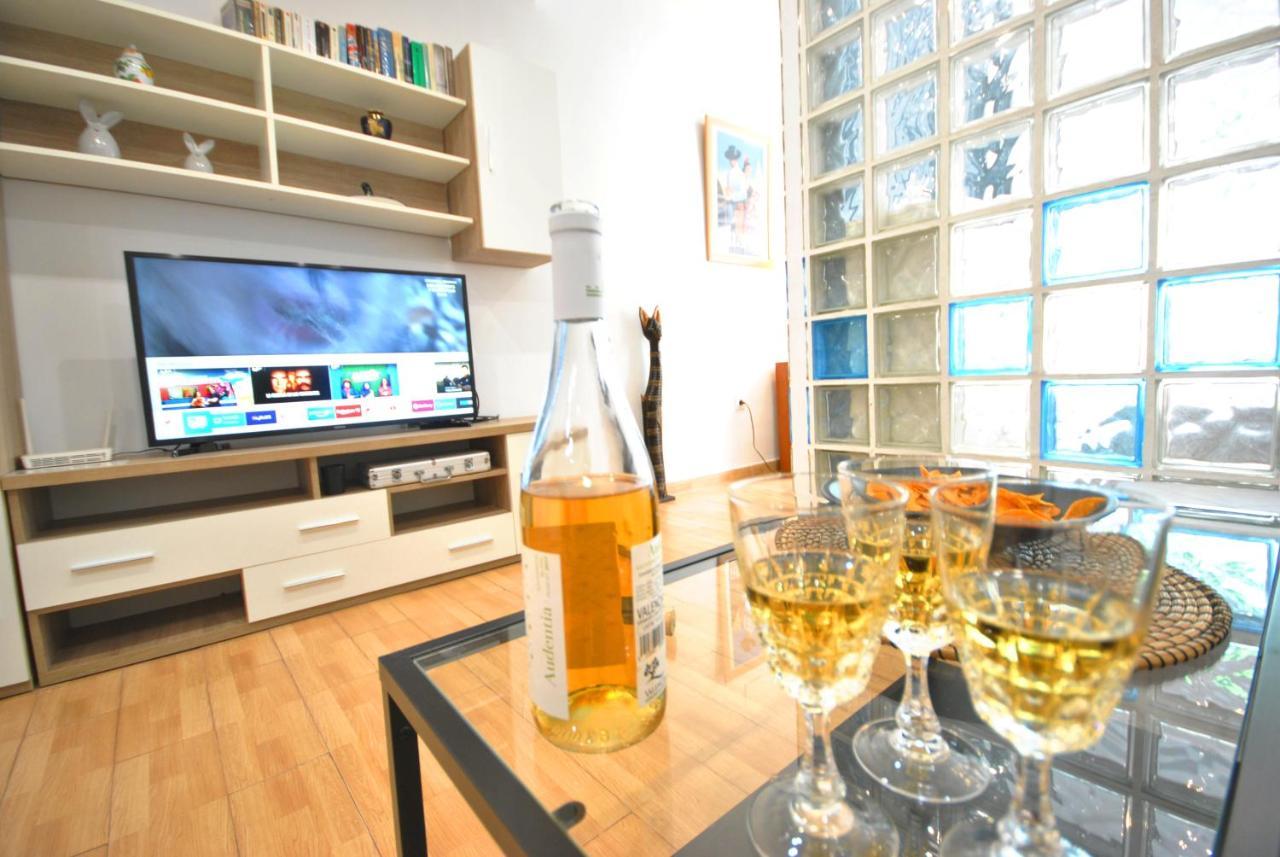 San Antonio - Beach, Pool And Terrace Apartamento