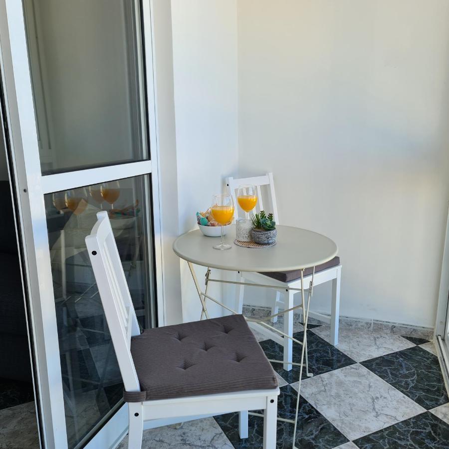 Sun & Sea Apartment *