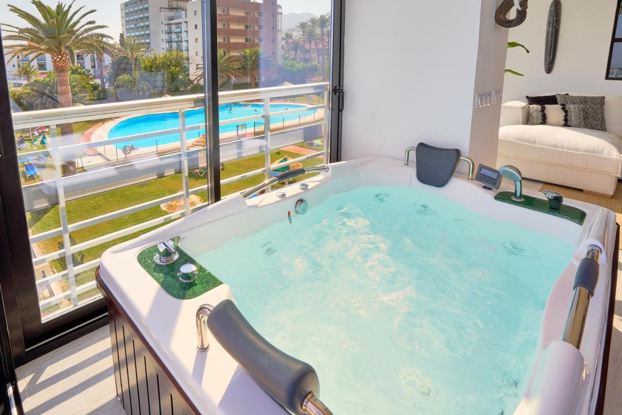 Apartment Savanna Beach. Amazing With Jacuzzi