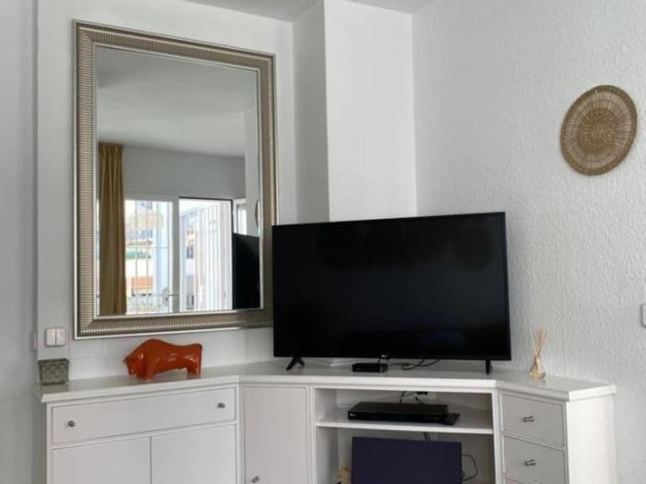 Belissimo 2 Bedrooms With Patio By Namaste Elite *