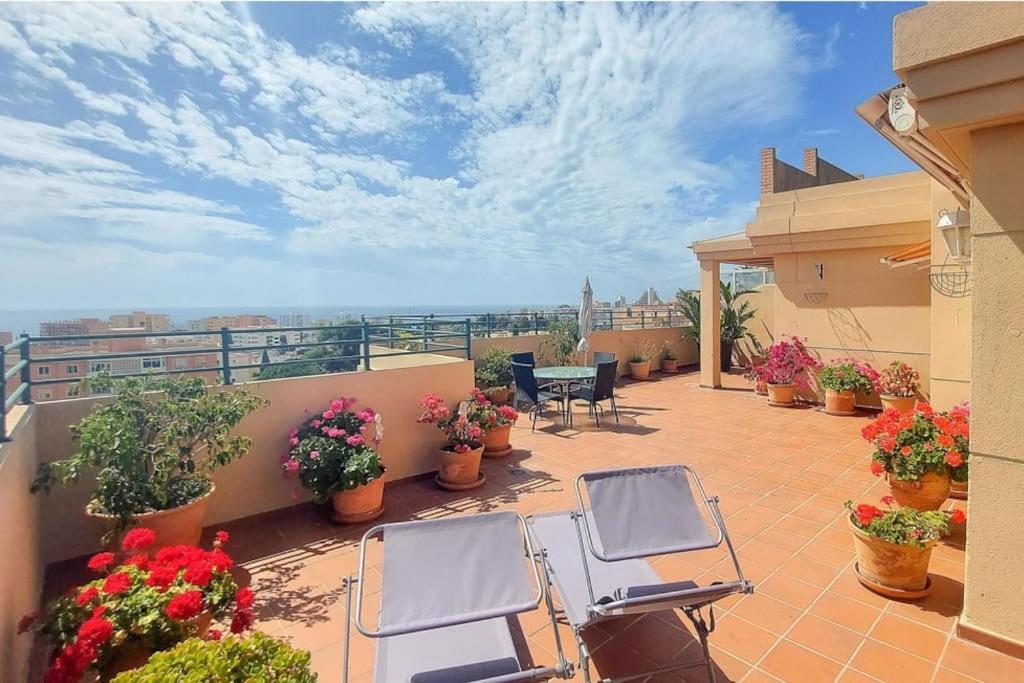 Apartamento Espectacular Atico Con Vistas Al Mar Y La Montana *