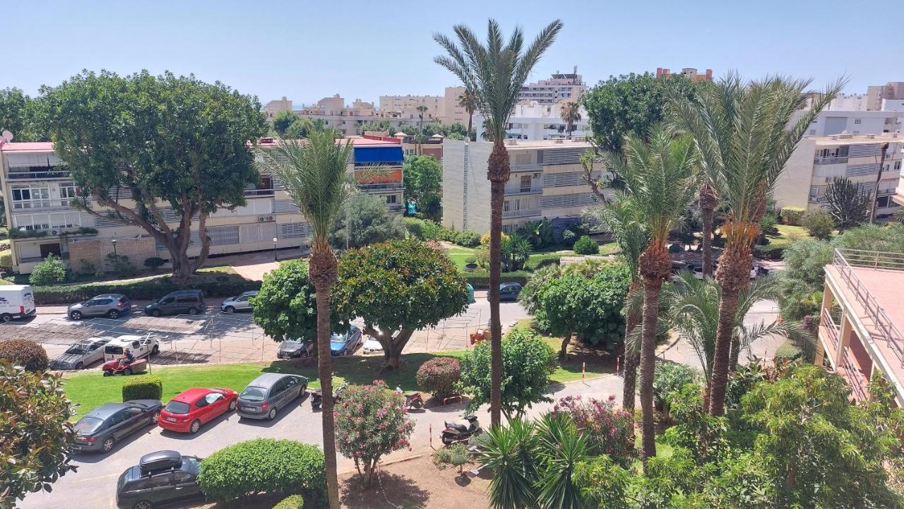 Blonzu Camboya * Torremolinos