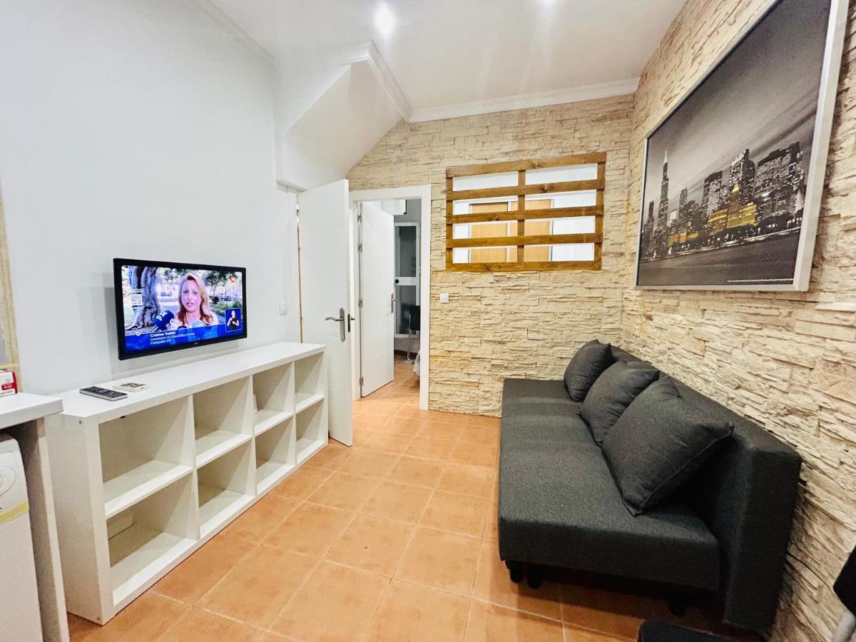 Bajondillo Apartment *