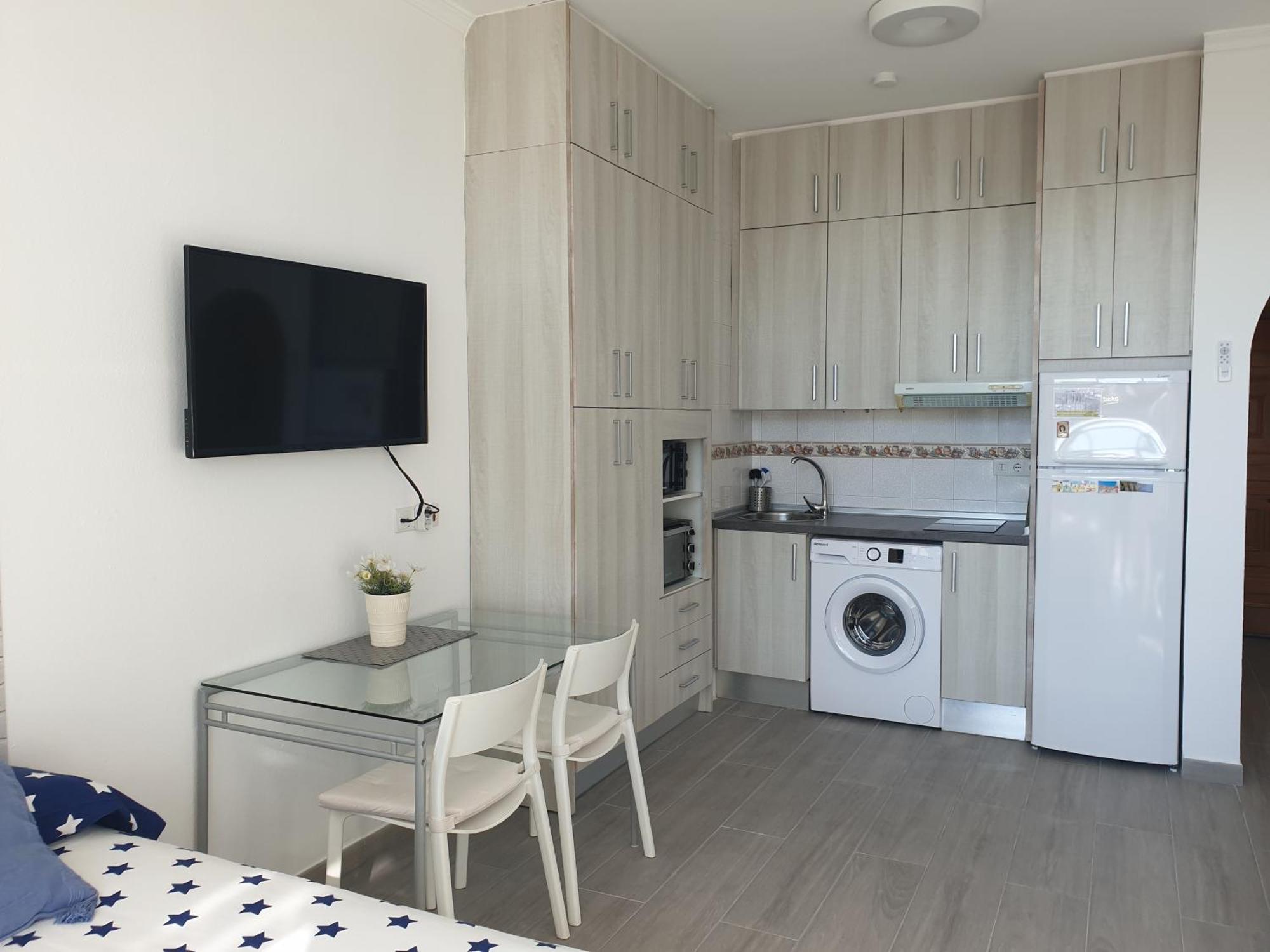 Carihuela Park Palace Apartment *