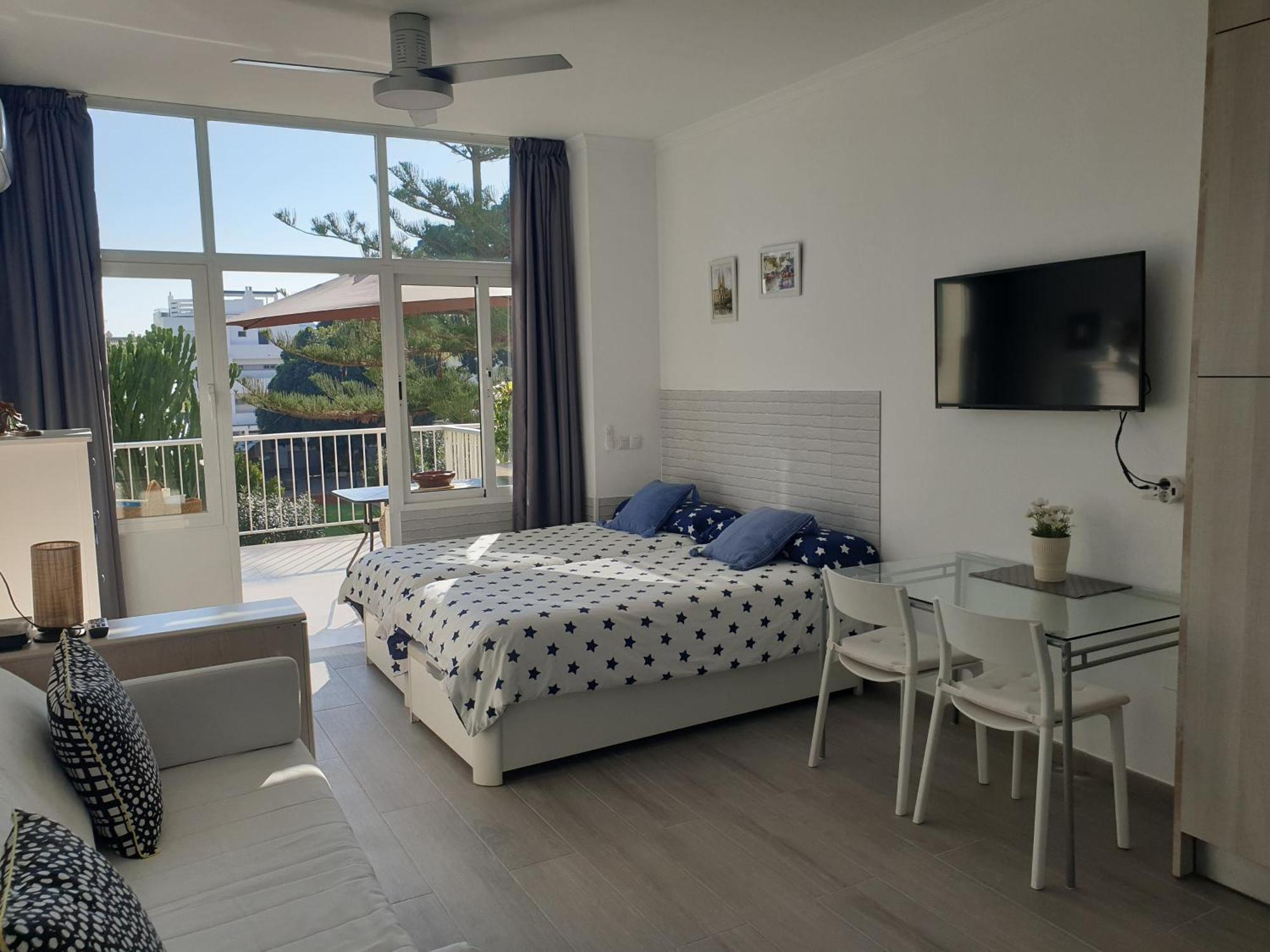 Carihuela Park Palace Apartment Torremolinos