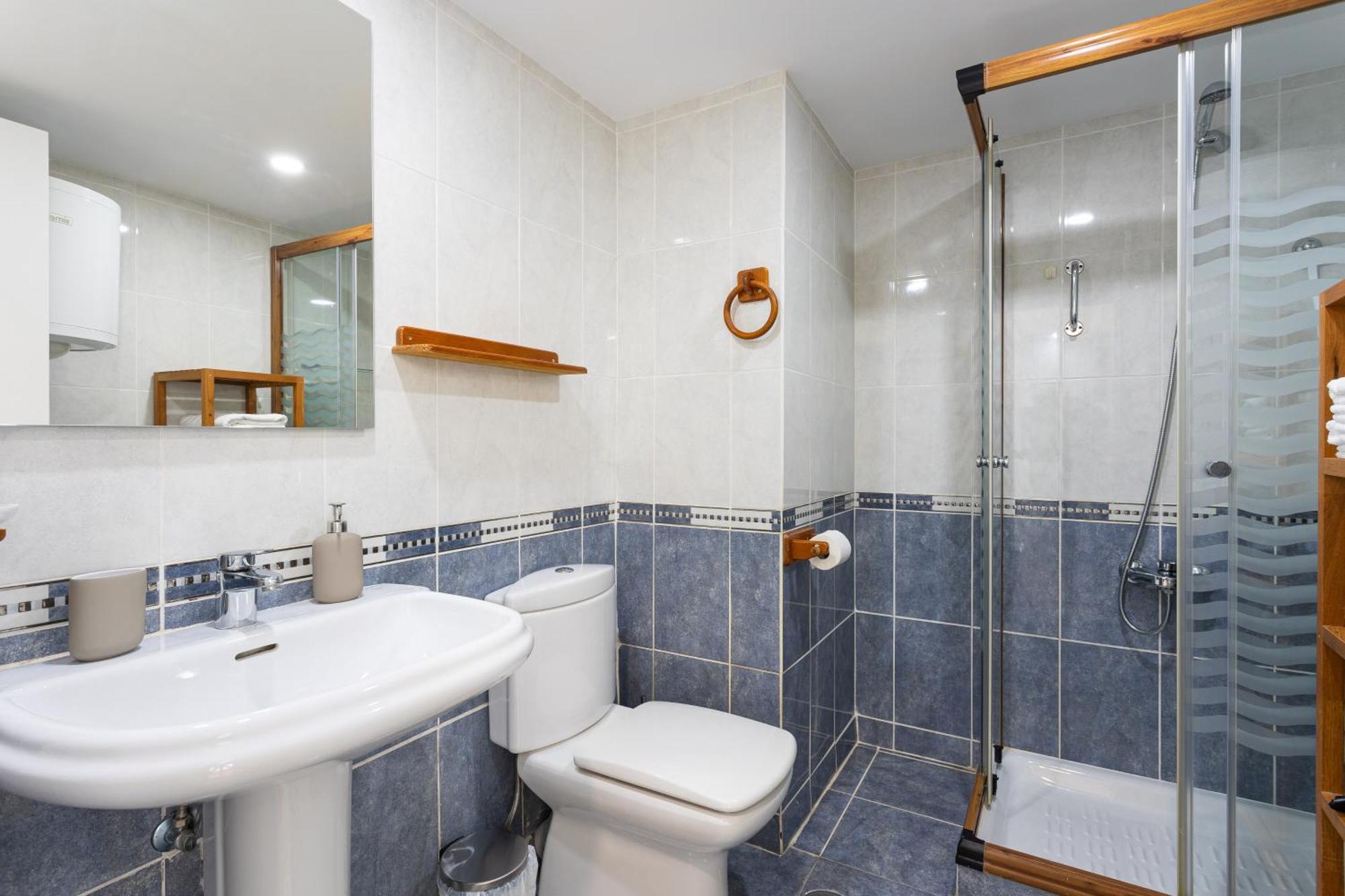 Blonzu Camboya Apartment