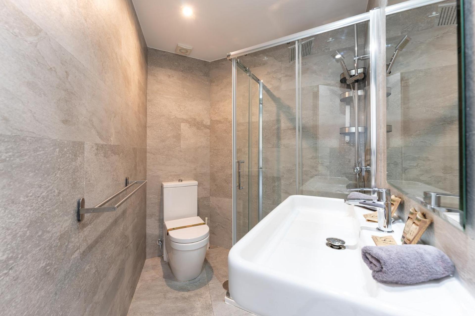 Apartamento Sunrise Haven, Spacious, Bright, Pool, Terraces *