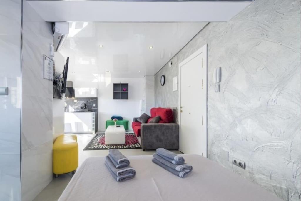 True Colours , Center By Namaste Elite Apartamento