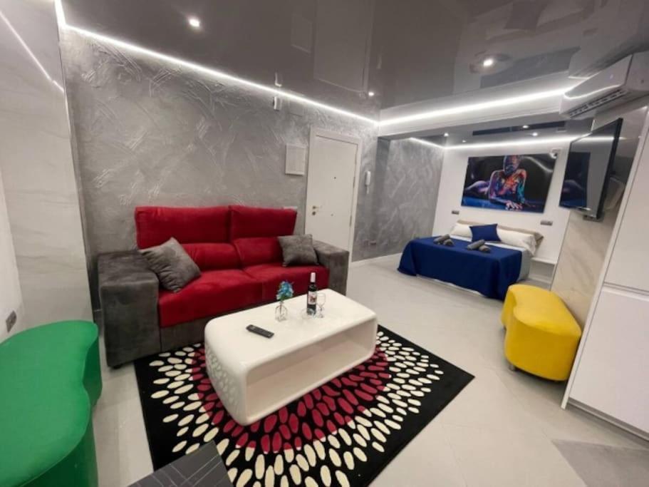 True Colours , Center By Namaste Elite Apartamento