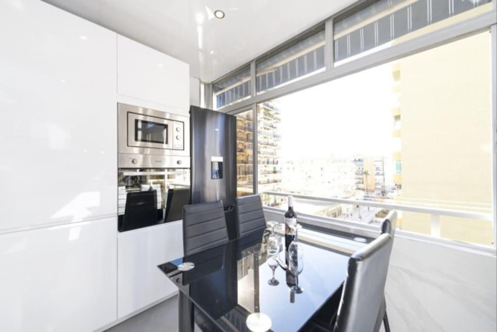 Apartamento True Colours , Center By Namaste Elite *