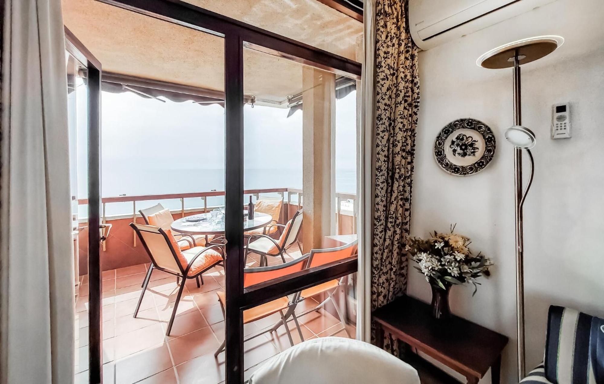 Apartamento Stunning In With Kitchen *