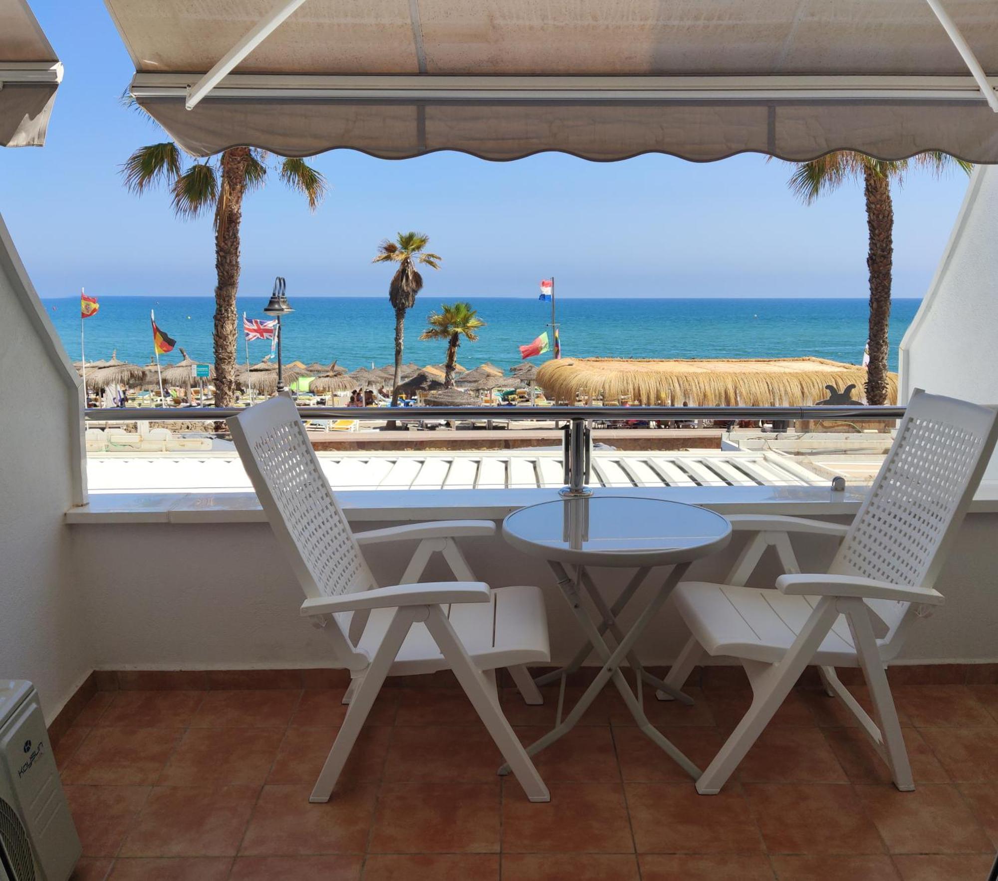 Nuevo Roca Chica, Primera Linea Playa,torremolinos * Torremolinos