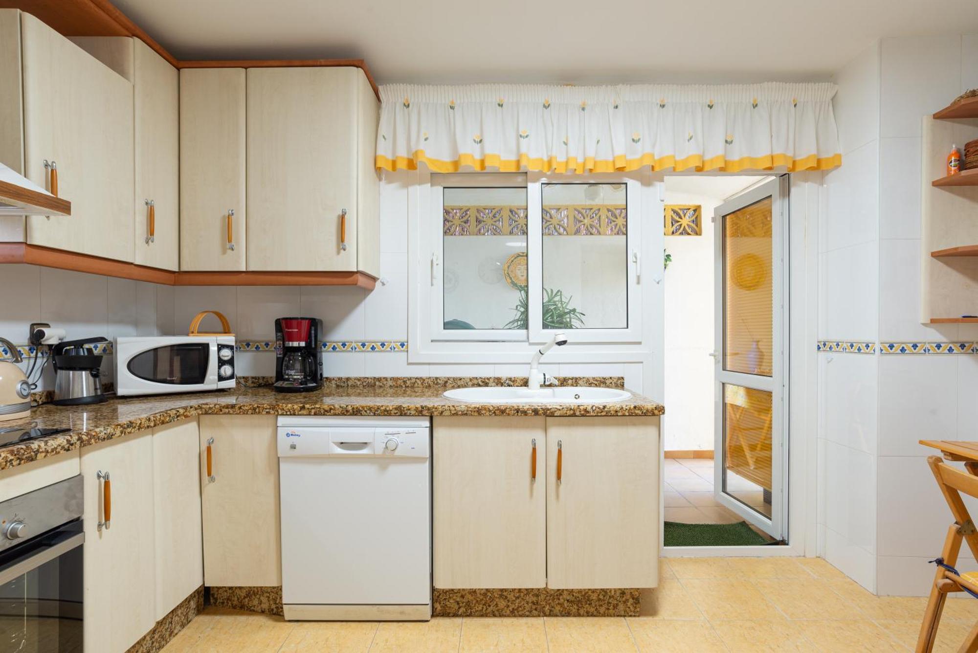 Valentina - Renovated On Alamos Torremolinos