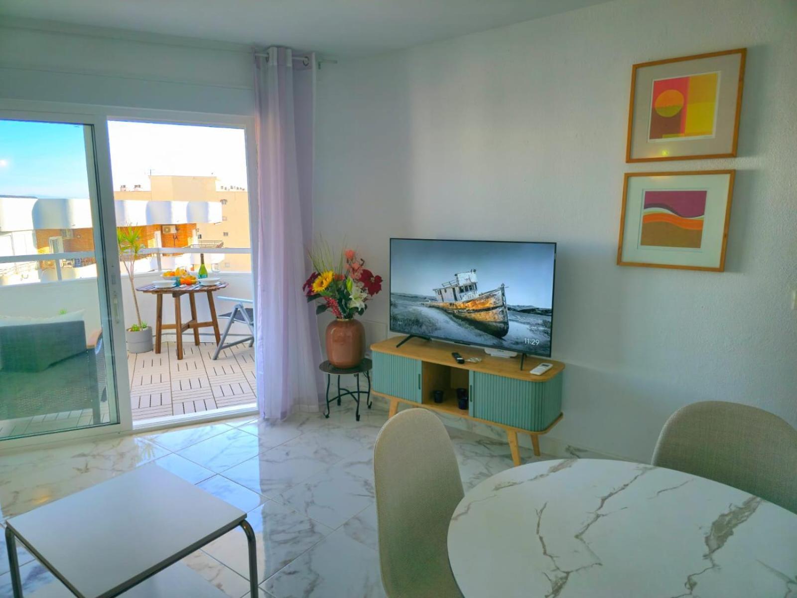 Nogalera Skyline Retreat One Bedroom With Balcony And Amazing Sea And Views By Namaste Elite Apartamento Torremolinos