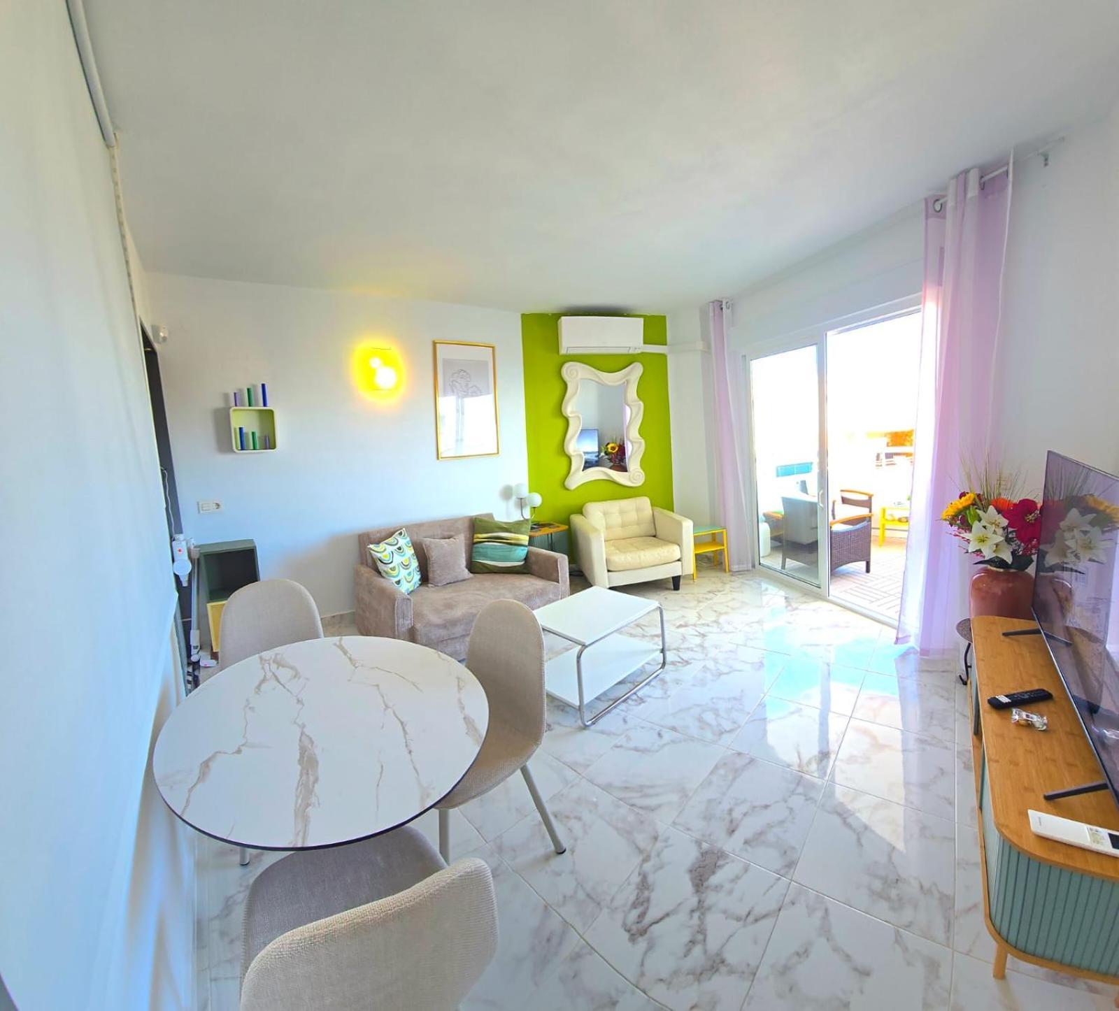 Apartamento Nogalera Skyline Retreat One Bedroom With Balcony And Amazing Sea And Views By Namaste Elite Torremolinos