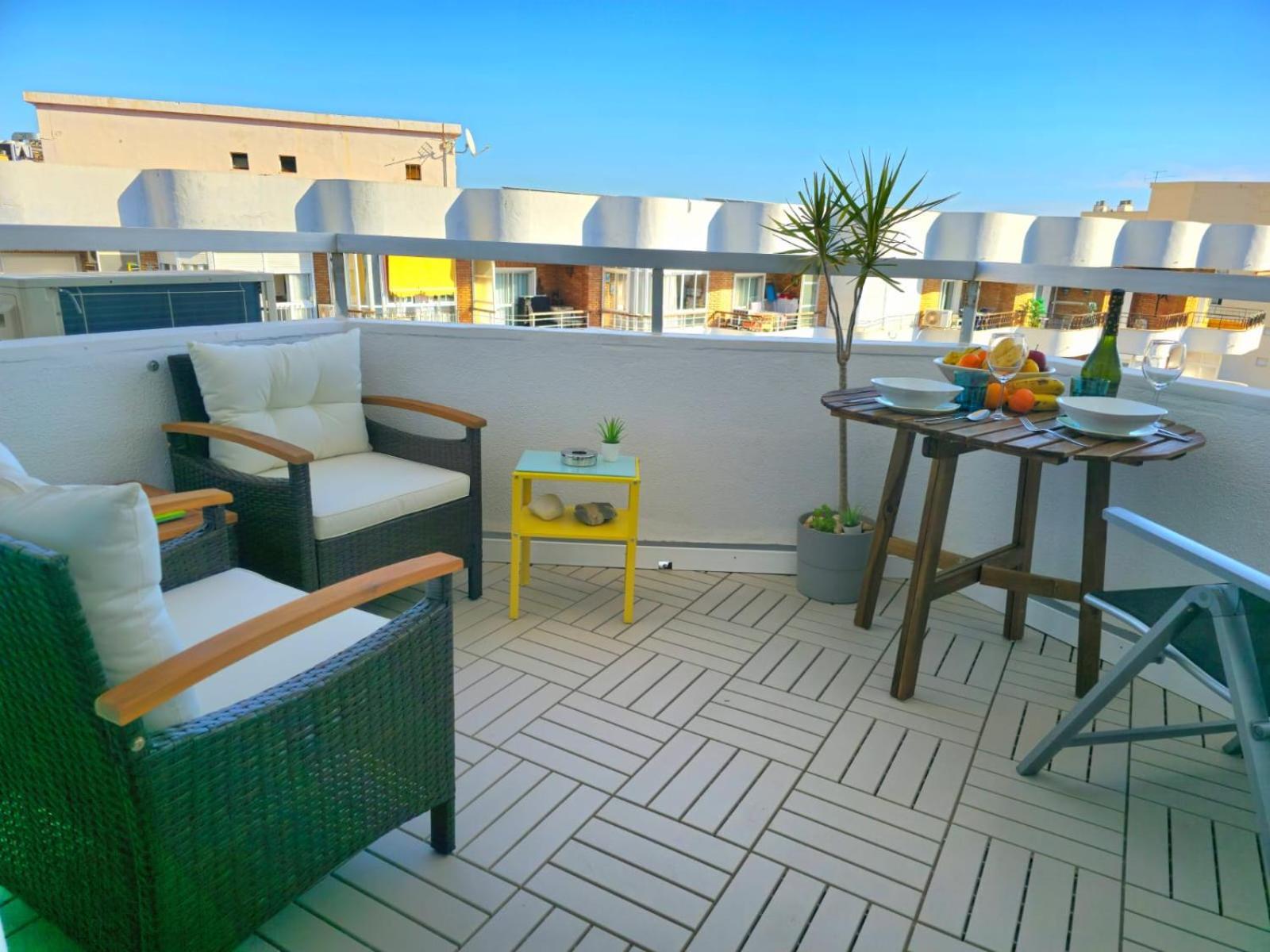 Nogalera Skyline Retreat One Bedroom With Balcony And Amazing Sea And Views By Namaste Elite * Torremolinos
