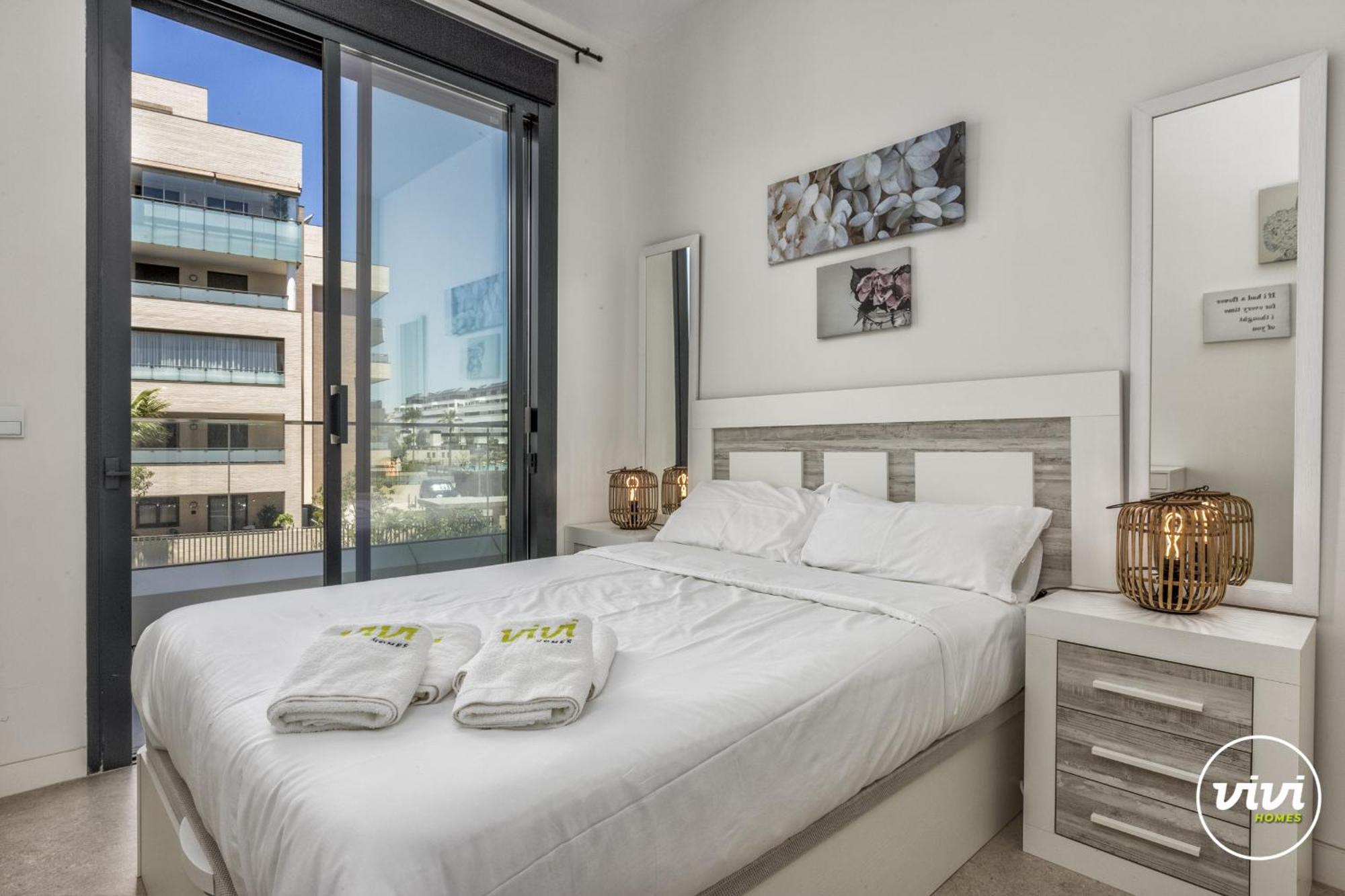 Vivi Homes - Mali Pool, Jacuzzi, Garden, Gym & Sea View Apartment