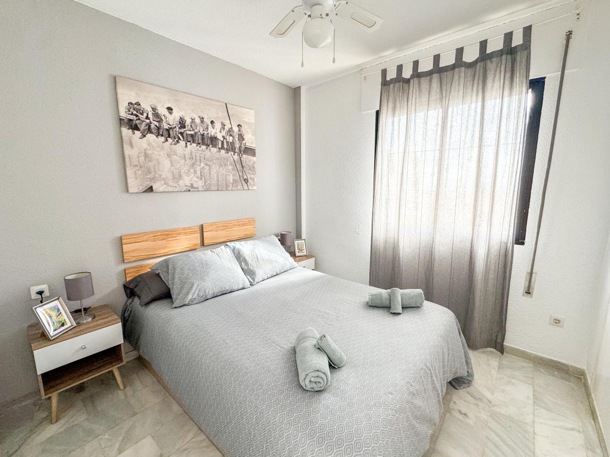 Apartamento One Bed Apt, Terrace, Sea And Pool View, Walk To Torremolinos