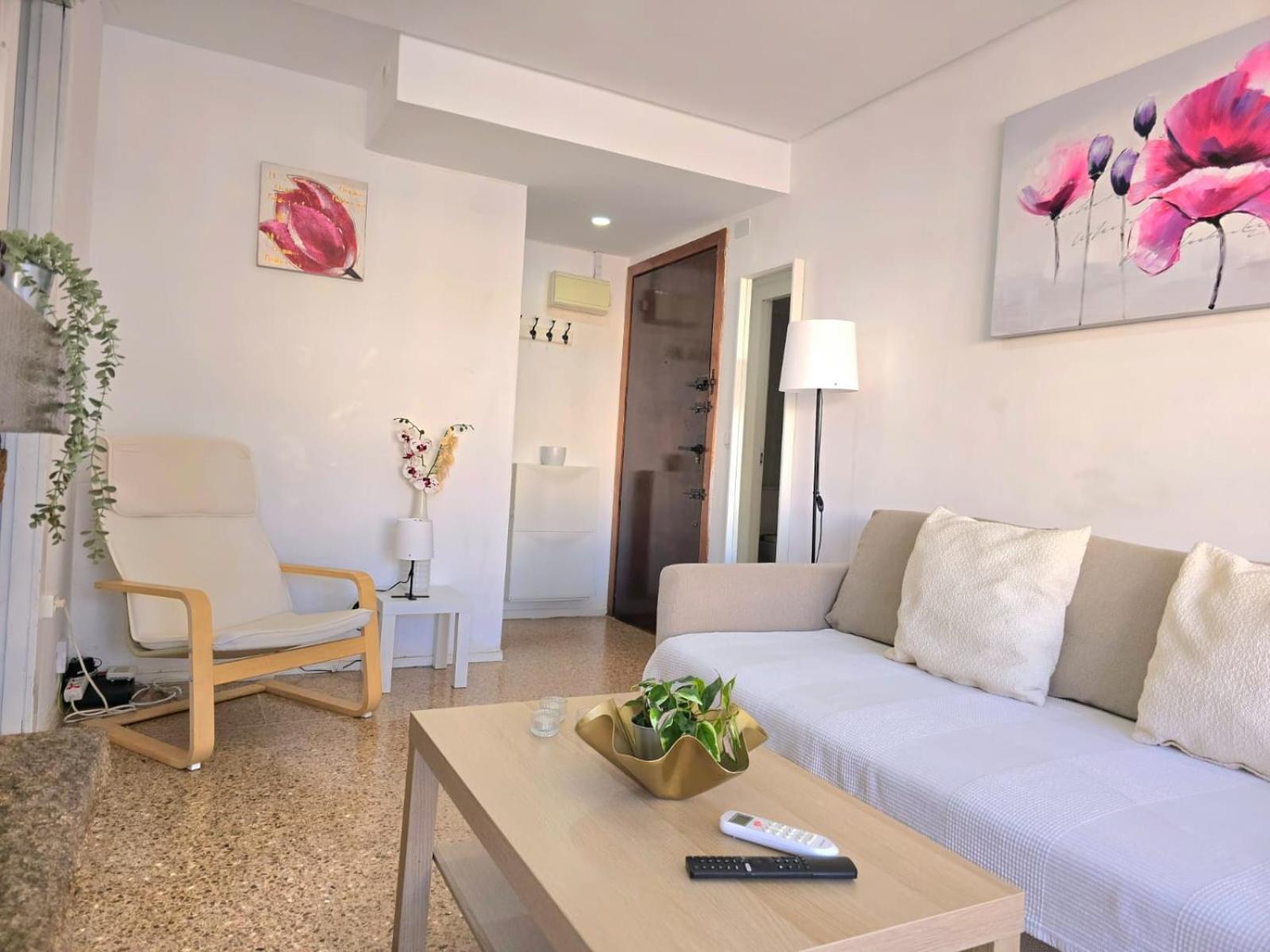 Nogalera Rainbow 2-bedroom Apartment, Pool And Parking By Namaste Elite Apartamento