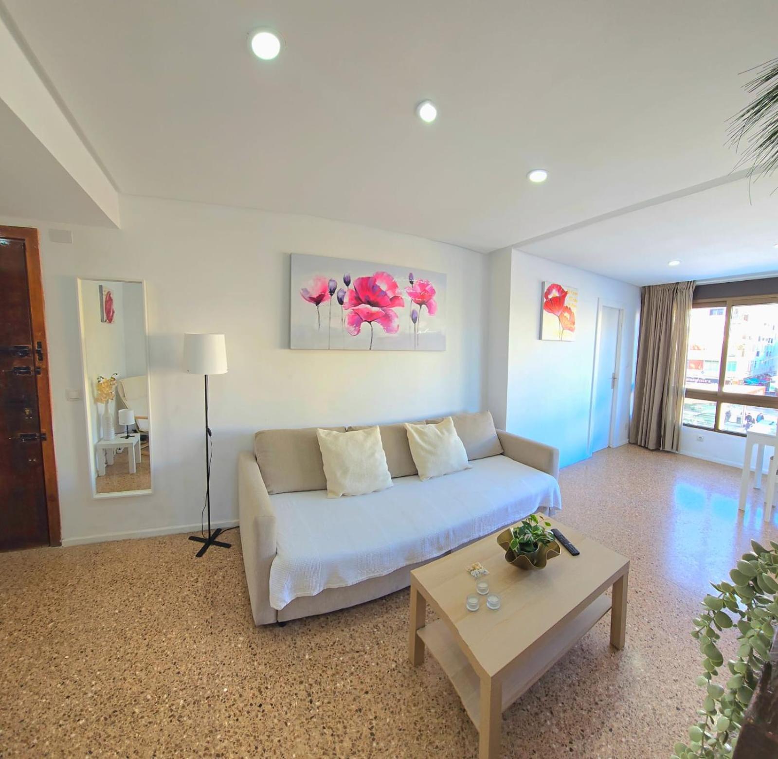 Apartamento Nogalera Rainbow 2-bedroom Apartment, Pool And Parking By Namaste Elite Torremolinos
