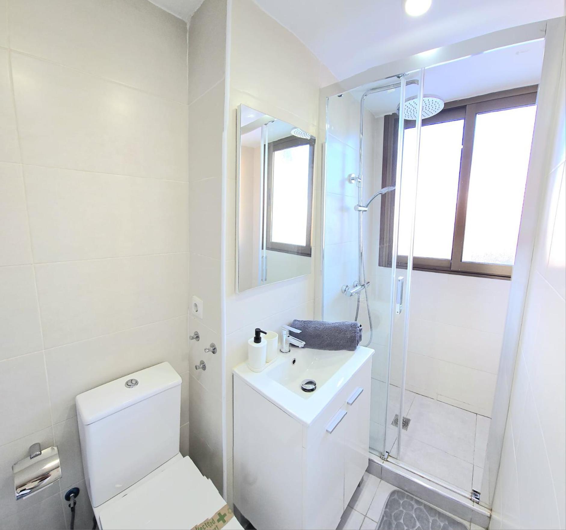 Apartamento Nogalera Rainbow 2-bedroom Apartment, Pool And Parking By Namaste Elite Torremolinos