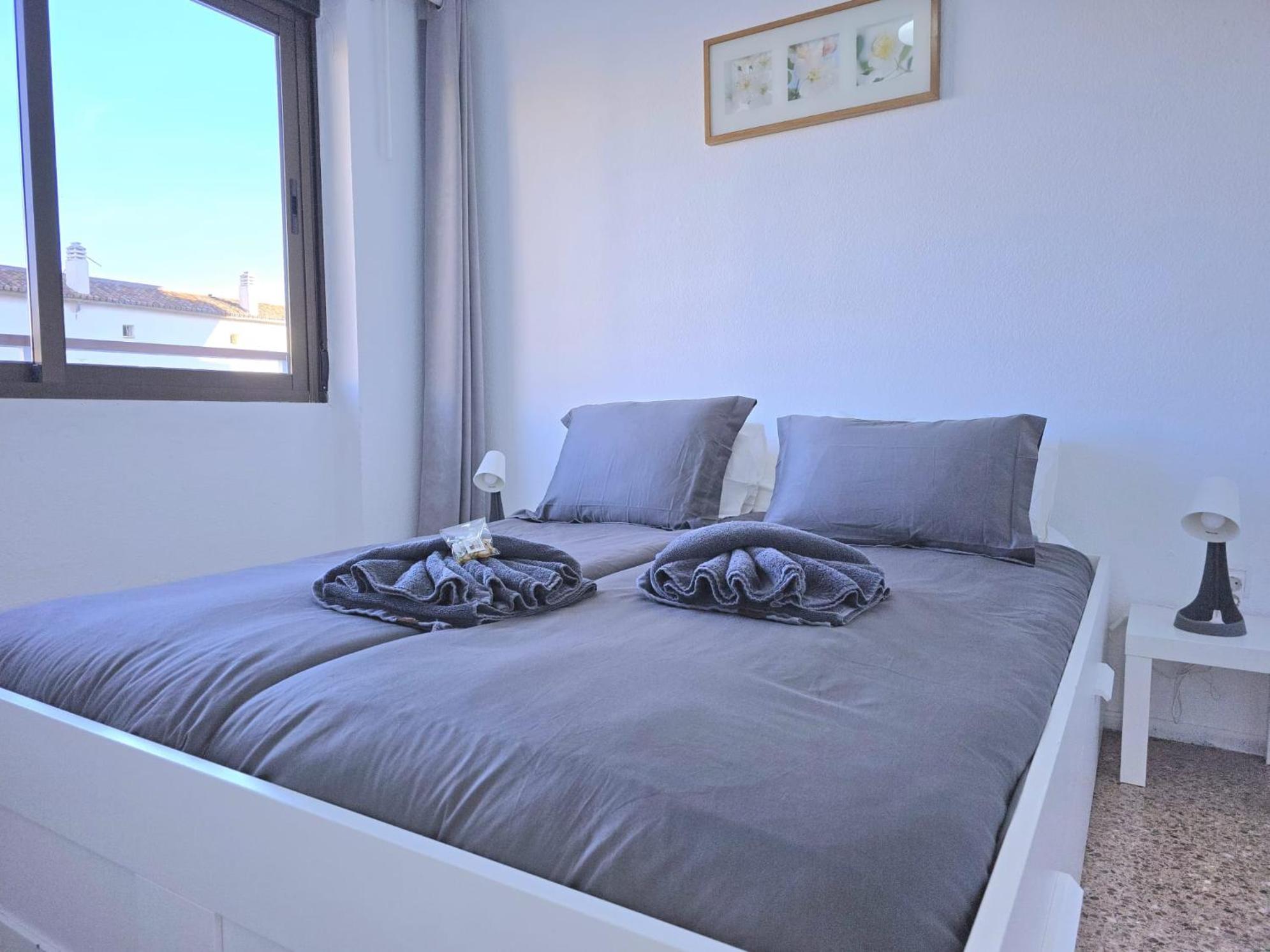Nogalera Rainbow 2-bedroom Apartment, Pool And Parking By Namaste Elite Apartamento
