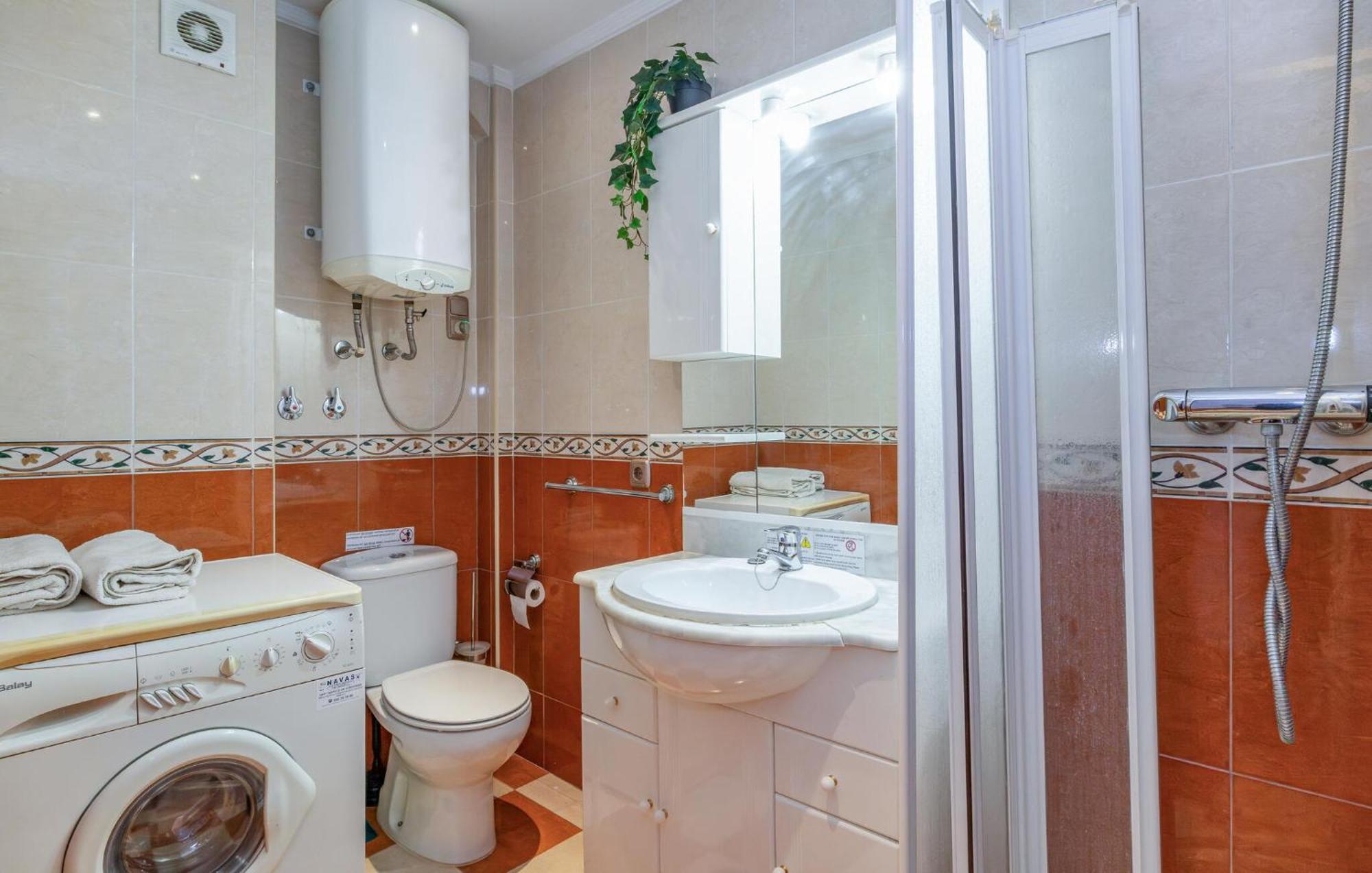 Pet Friendly In With Wifi Apartamento Torremolinos