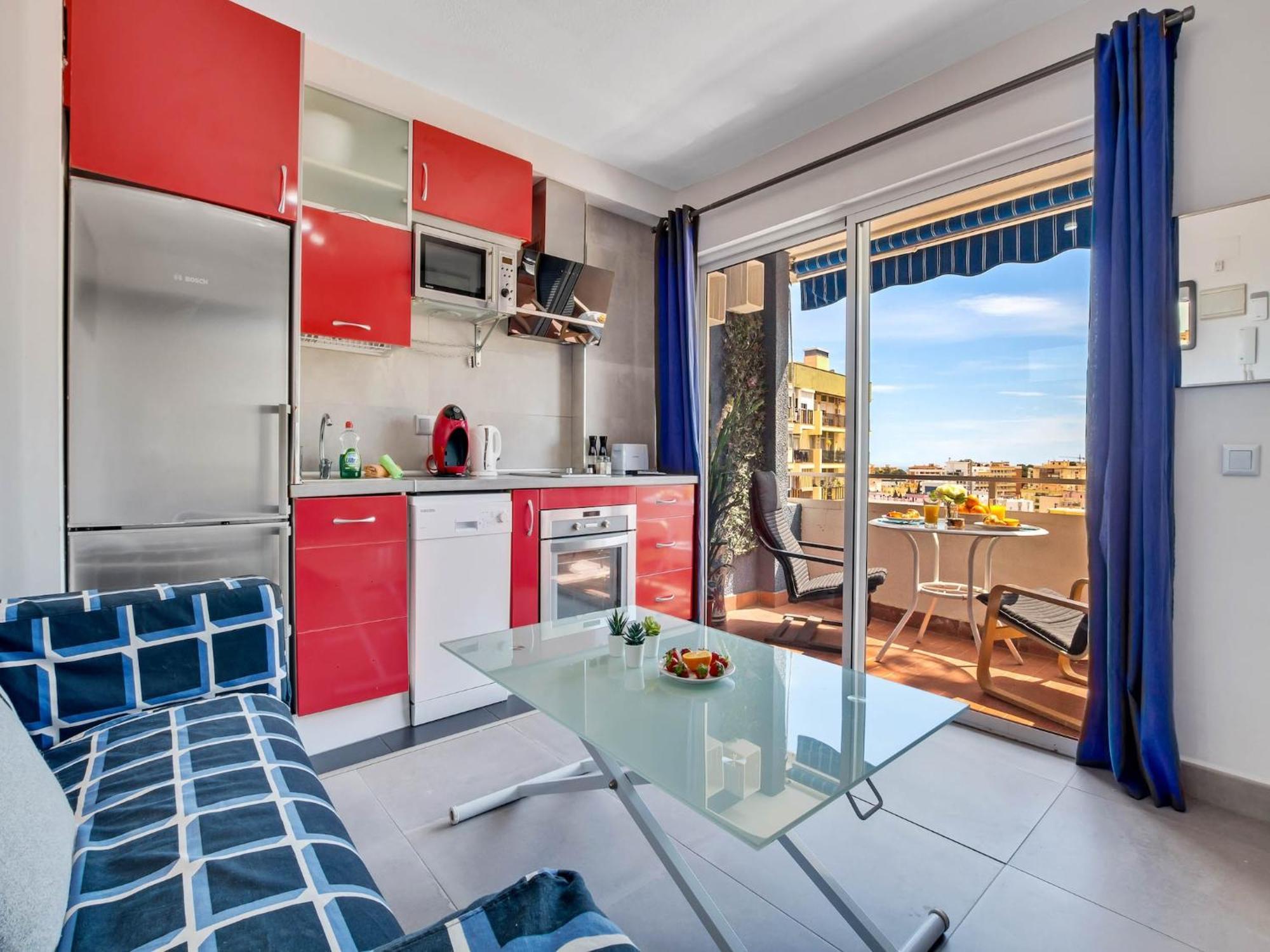 Amazing Location In Apartment *