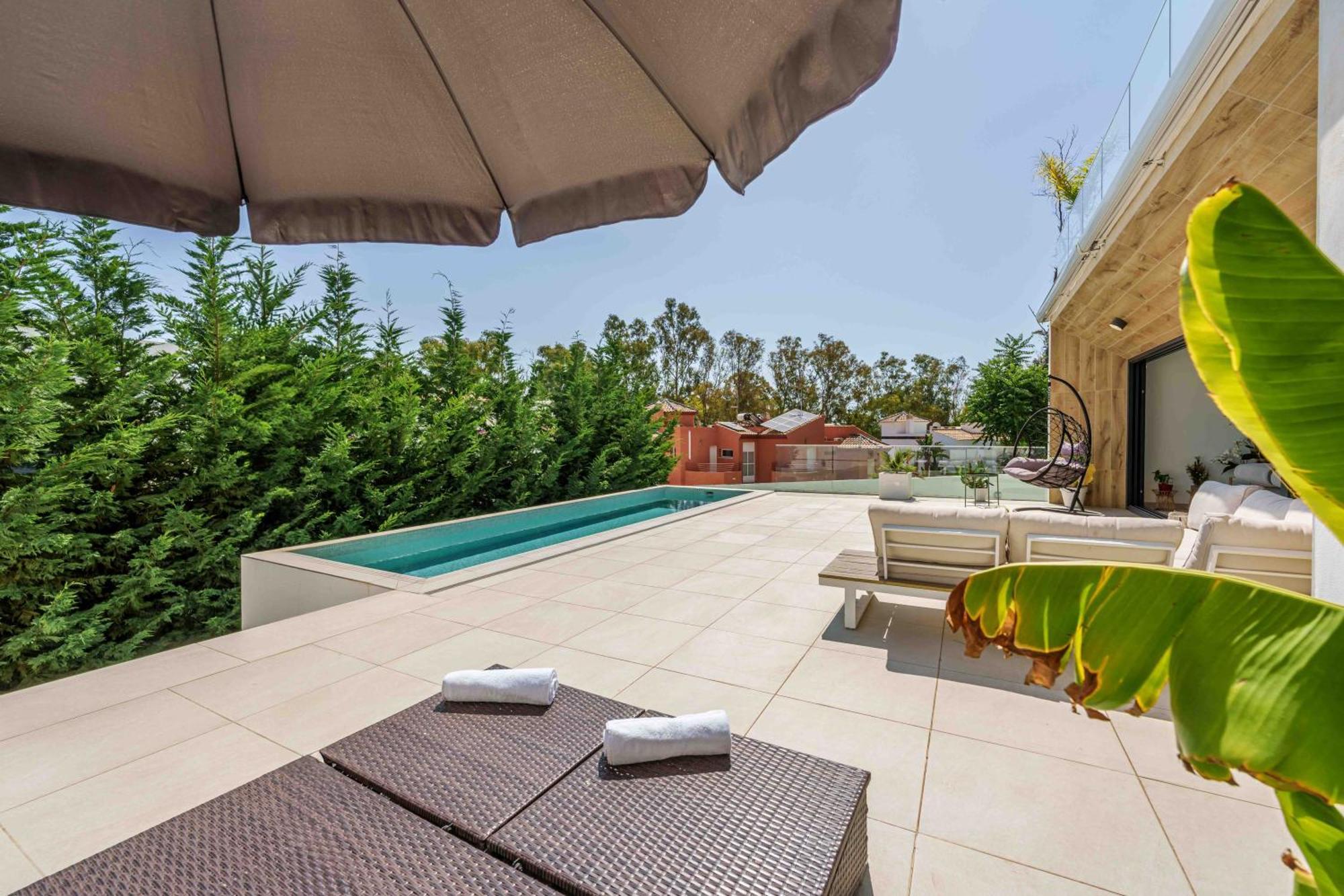 Fabulosa Foresta En Familias Con Piscina Privada Apartamento