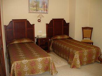 Hotel El Pozo 3*