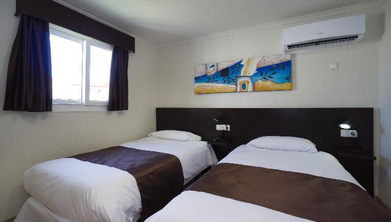 Hotel El Pozo 3*