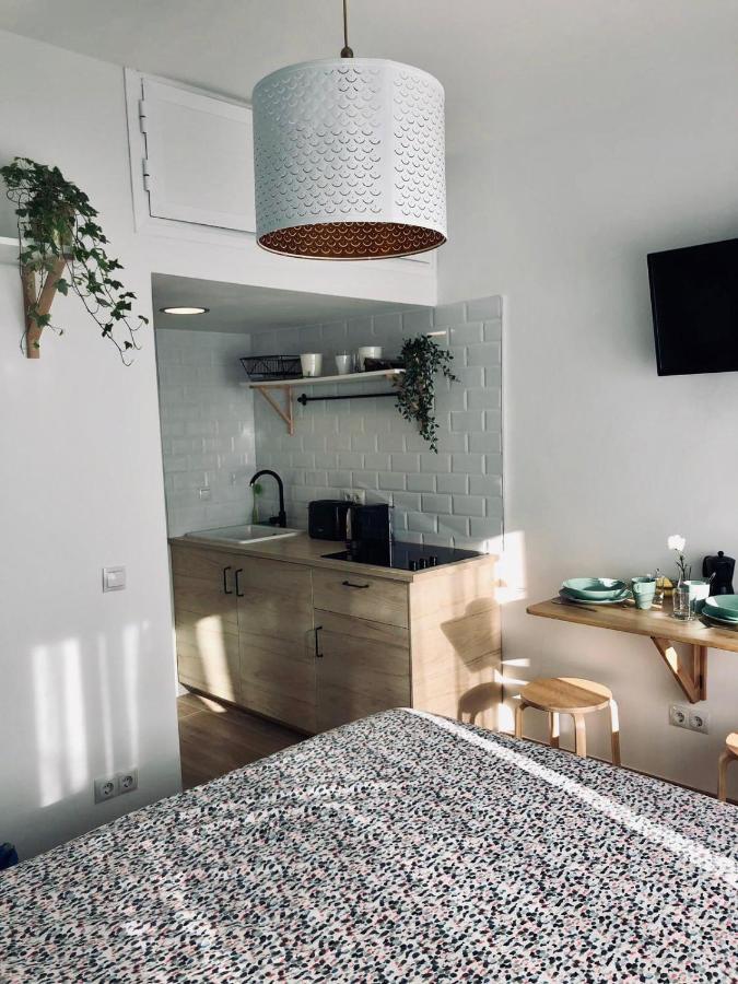 Blue Flamingo By Namaste Elite Apartment