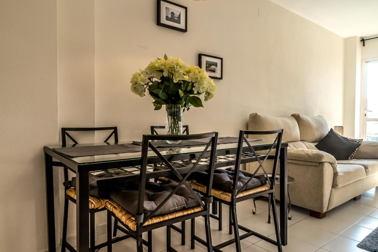 Apartment Atico Con Terraza - A 600 Metros De Playa La Carihuela - Piscina - Parking Gratis Torremolinos