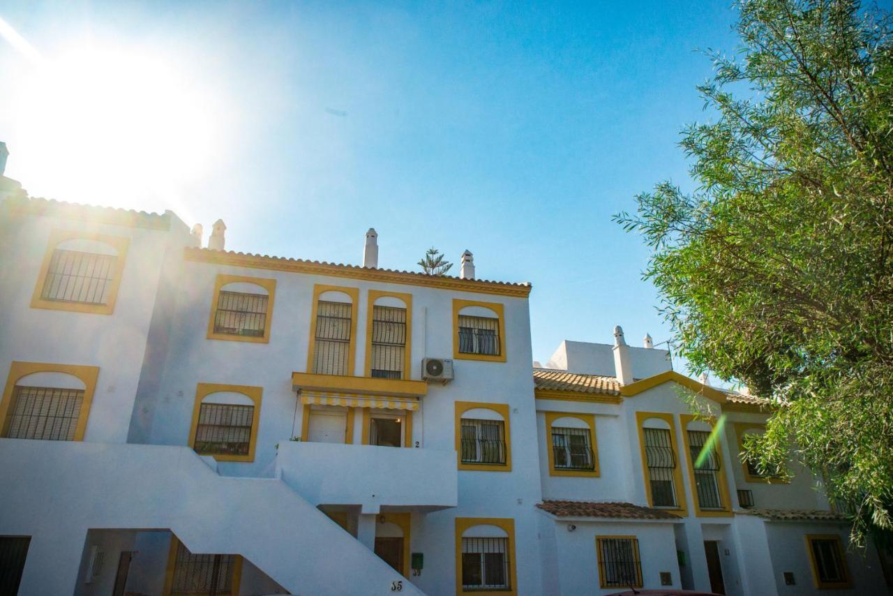 Apartment Atico Con Terraza - A 600 Metros De Playa La Carihuela - Piscina - Parking Gratis Torremolinos