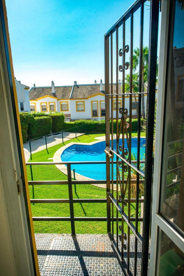 Atico Con Terraza - A 600 Metros De Playa La Carihuela - Piscina - Parking Gratis