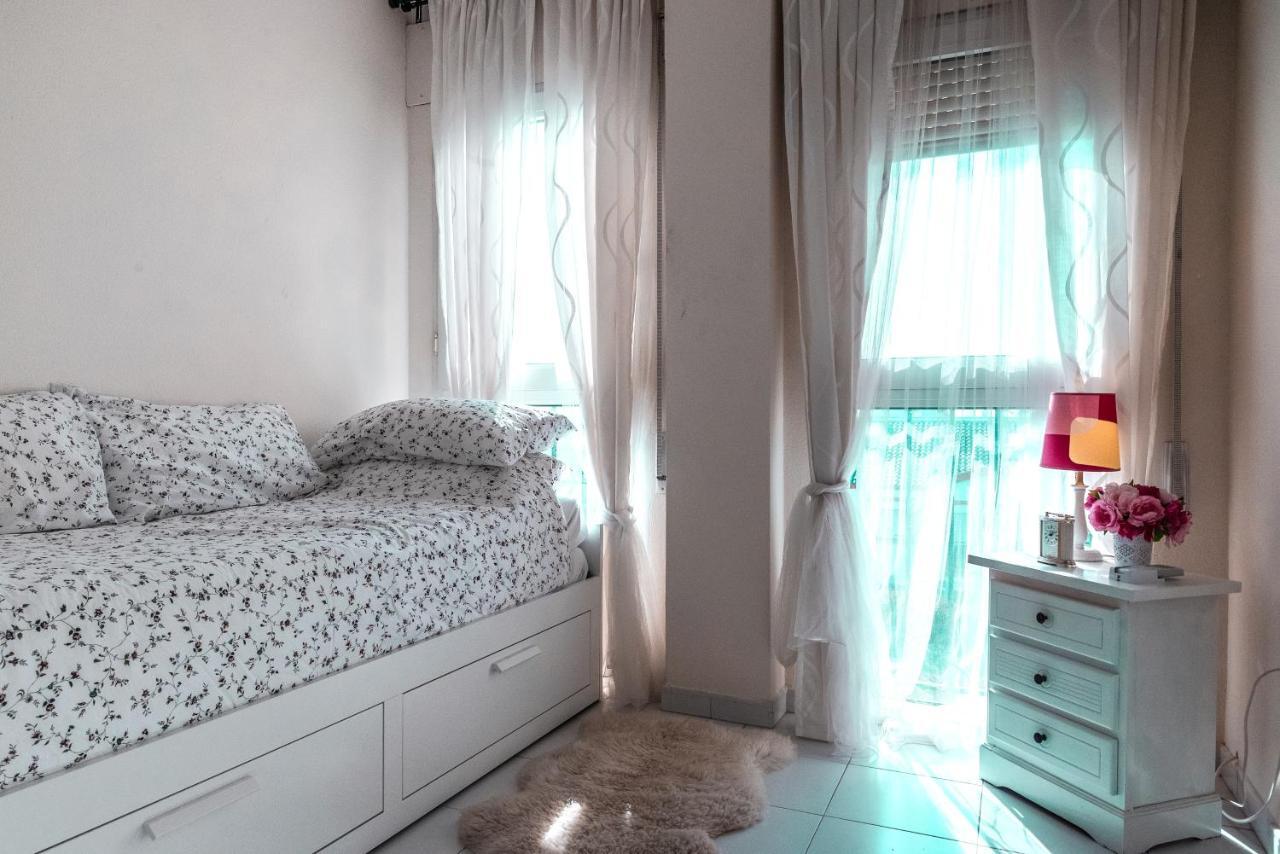 Atico Con Terraza - A 600 Metros De Playa La Carihuela - Piscina - Parking Gratis