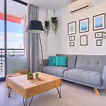Balcon Al Mar Apartment Direct Access To The Beach