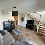 Colina Home