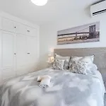 Carihuela Torremolinos With Pool And Free Parking 5 M Beach