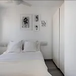The Black&White Apartment