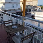Apartamento Lidia Planta 1, La Carihuela 1ª Linea Playa, Vistas Mar, 1 Dormitorio, 52 M2, 1-3 Huesped, Amplio Balcon, Wifi