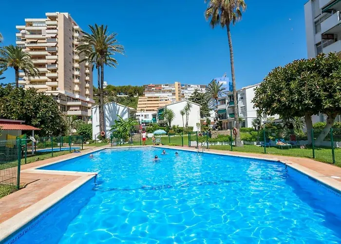 Little Cosy By The Sea&Swimming-Pool