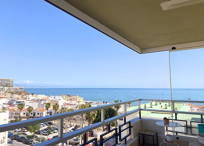 En Carihuela Con Vistas Y Plaza De Garaje, Nucleo Cristal