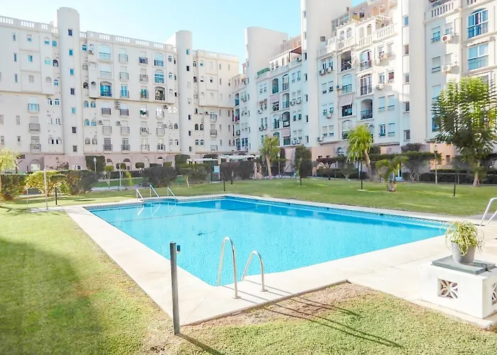 Cozy Apartment With Pool